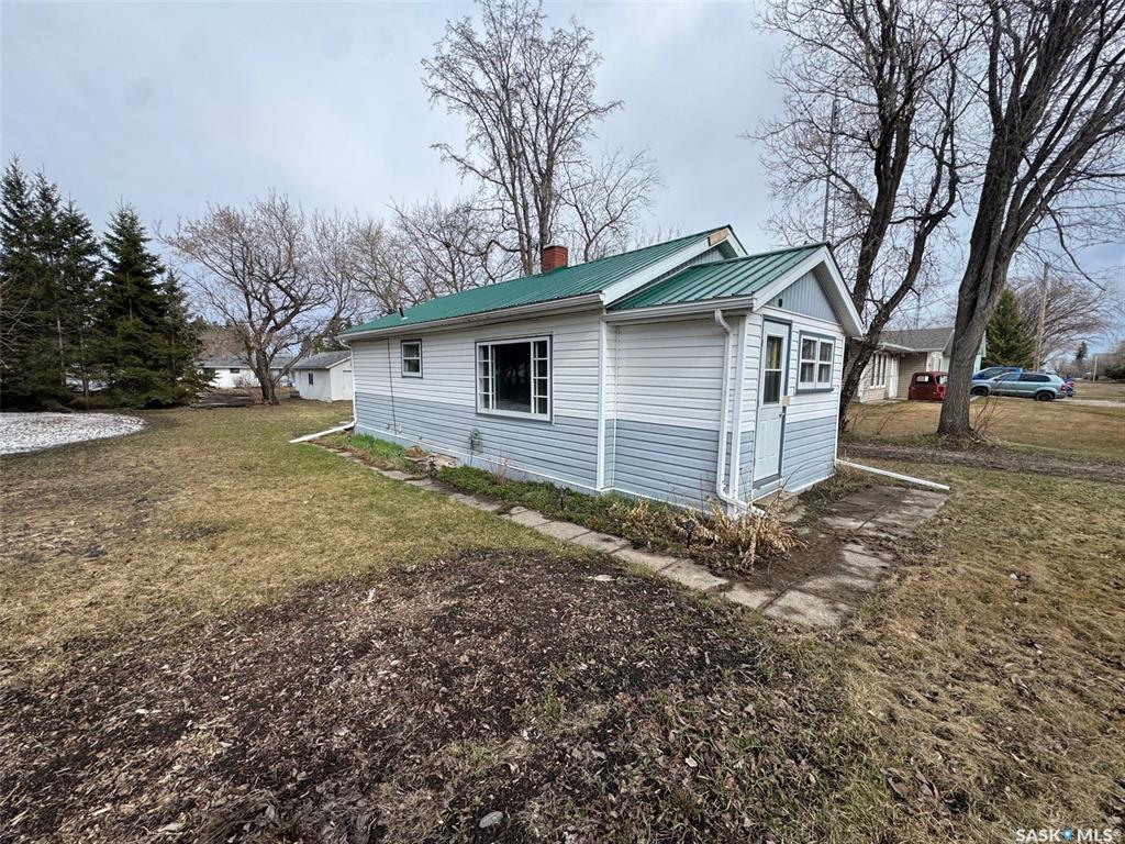 Second View of 228 2nd Avenue, Spalding, Saskatchewan, S0K 4C0