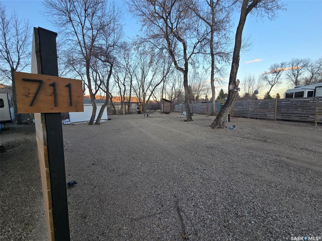 711 Ash Bay, SK035571, Saskatchewan,