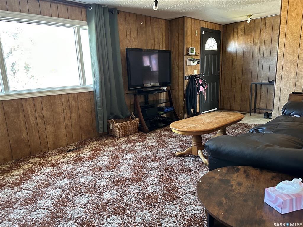 Fourth View of 129 Laing Crescent, Weyburn, Saskatchewan, S4H 2R8