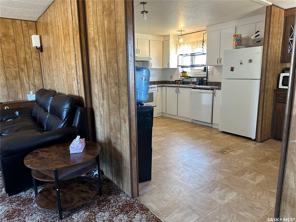 Fifth View of 129 Laing Crescent, Weyburn, Saskatchewan, S4H 2R8