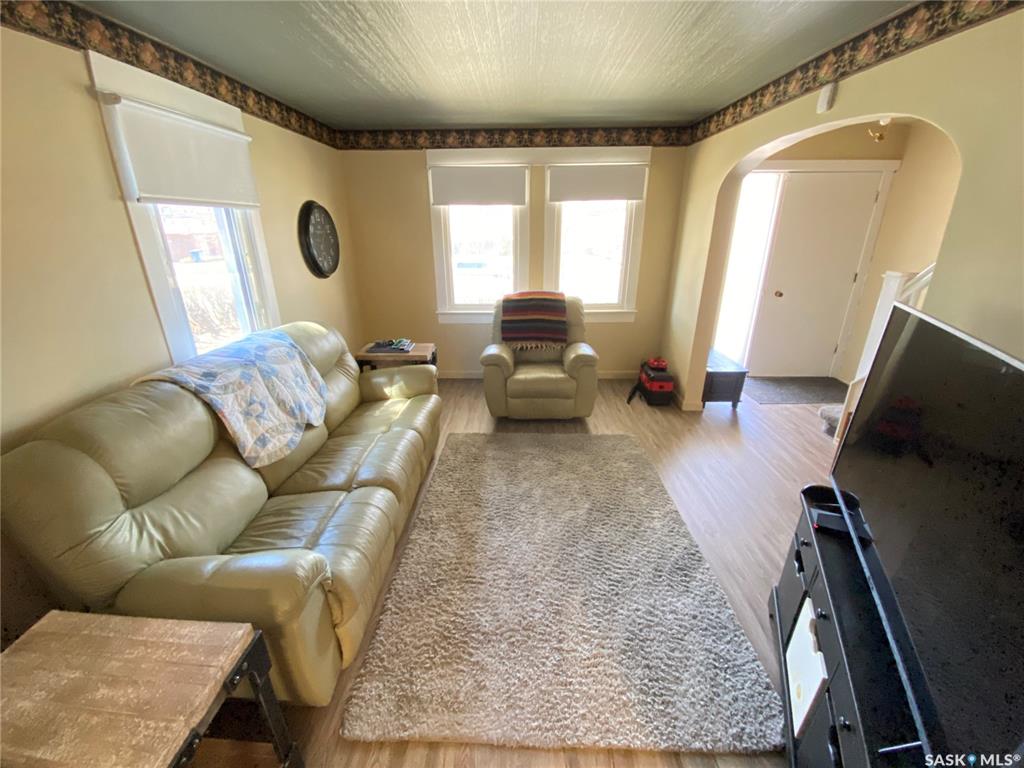 Fourth View of 189 Seventh Avenue N, North YO, Yorkton, Saskatchewan, S3N 0X3