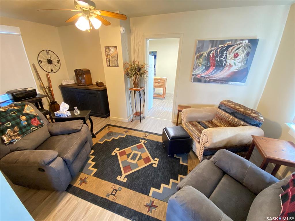 Fifth View of 189 Seventh Avenue N, North YO, Yorkton, Saskatchewan, S3N 0X3