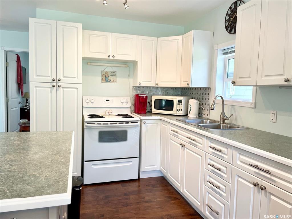 Second View of 311 Sandy Crescent, Good Spirit Lake, Saskatchewan, S0A 0L0