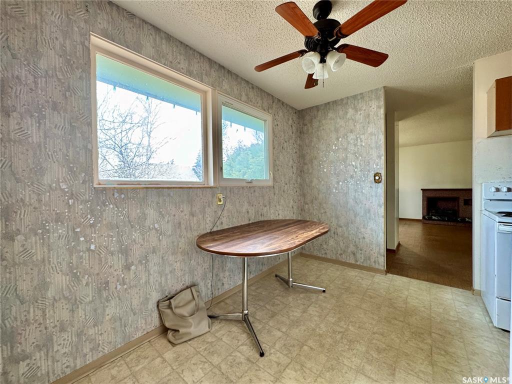 Second View of 337 Third Avenue N, Yorkton, Saskatchewan, S3N 1E1