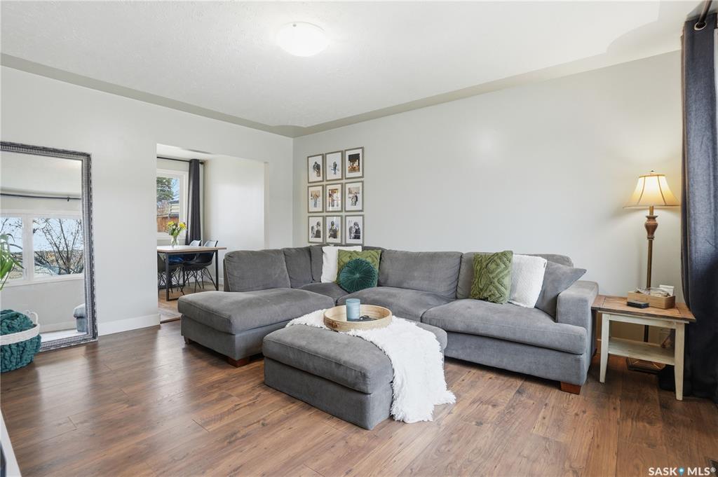 Second View of 437 W Avenue N, Mount Royal SA, Saskatoon, Saskatchewan, S7L 3G9