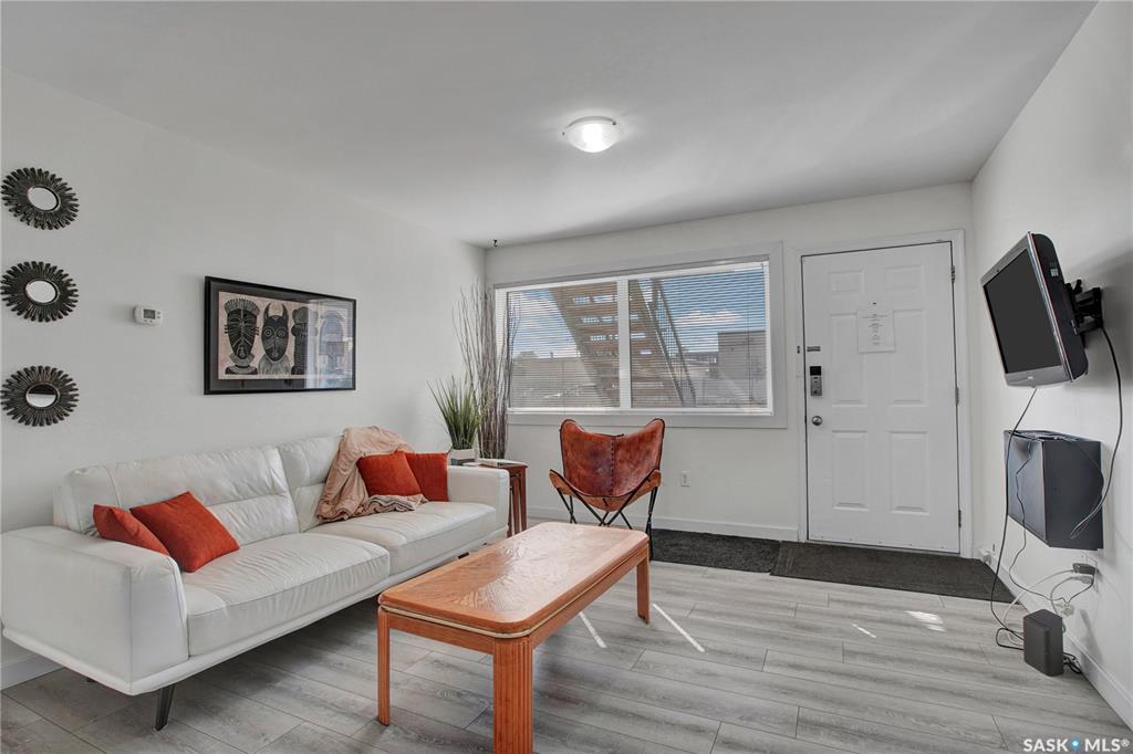 Second View of 120 C Avenue N #103, Caswell Hill, Saskatoon, Saskatchewan, S7L 7M3