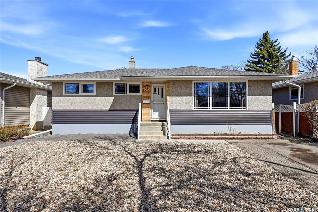 MLS® listing #SK035750 for sale located at 205 Argyle Street N