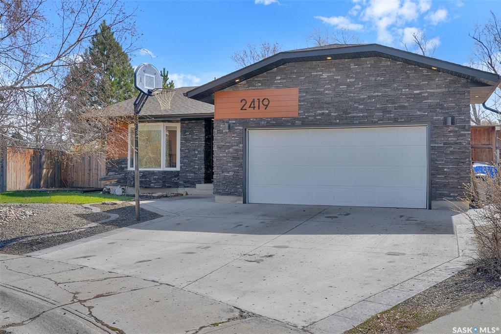 2419 Glamis Place E, SK035799, Saskatchewan,
