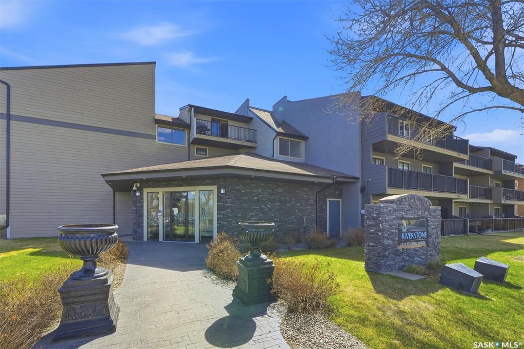Fourth View of 2233 St Henry Avenue, Exhibition, Saskatoon, Saskatchewan, S7M 5K6