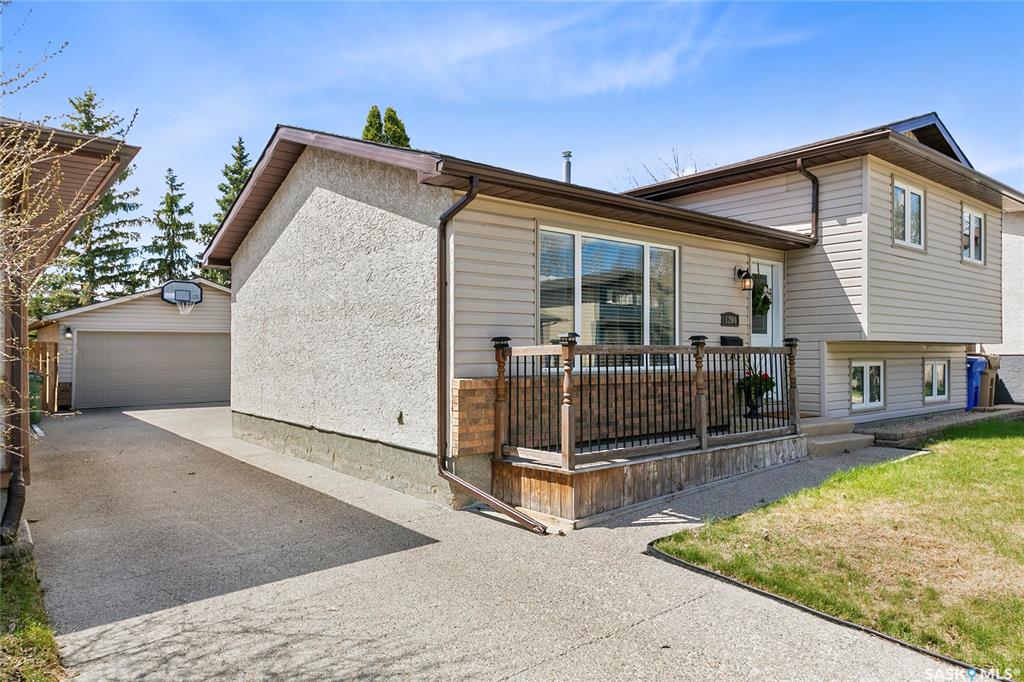 Second View of 1206 Flexman Crescent N, Lakewood, Regina, Saskatchewan, S4X 2Y8