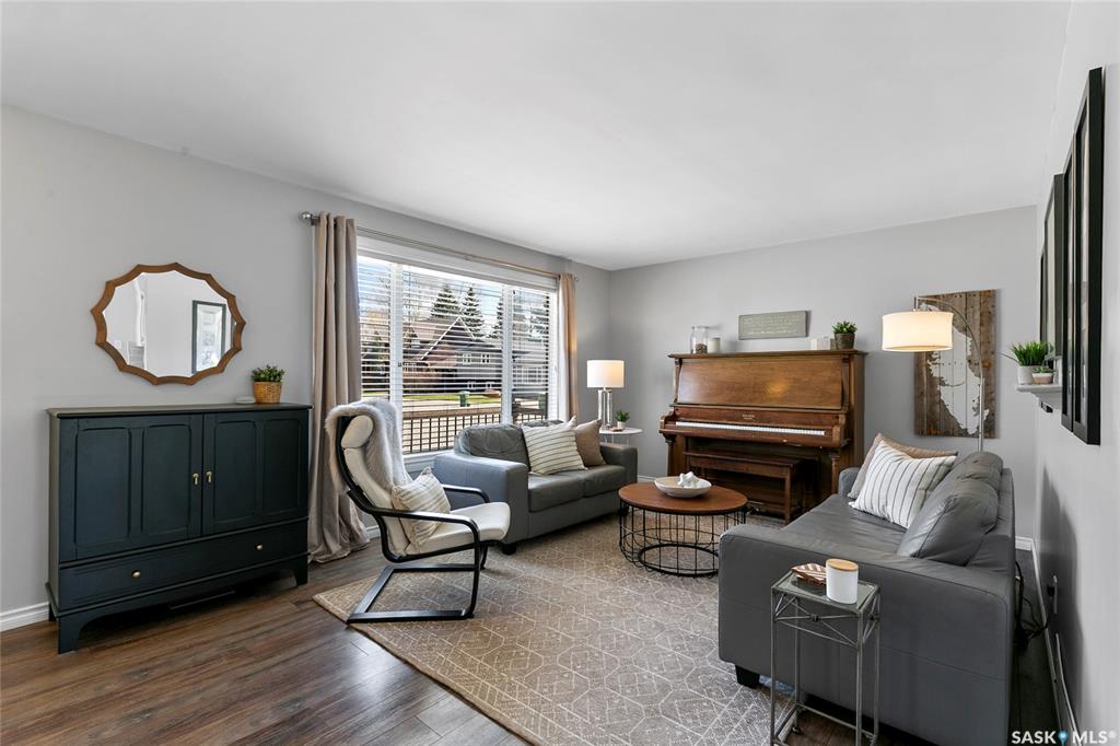 Fifth View of 1206 Flexman Crescent N, Lakewood, Regina, Saskatchewan, S4X 2Y8