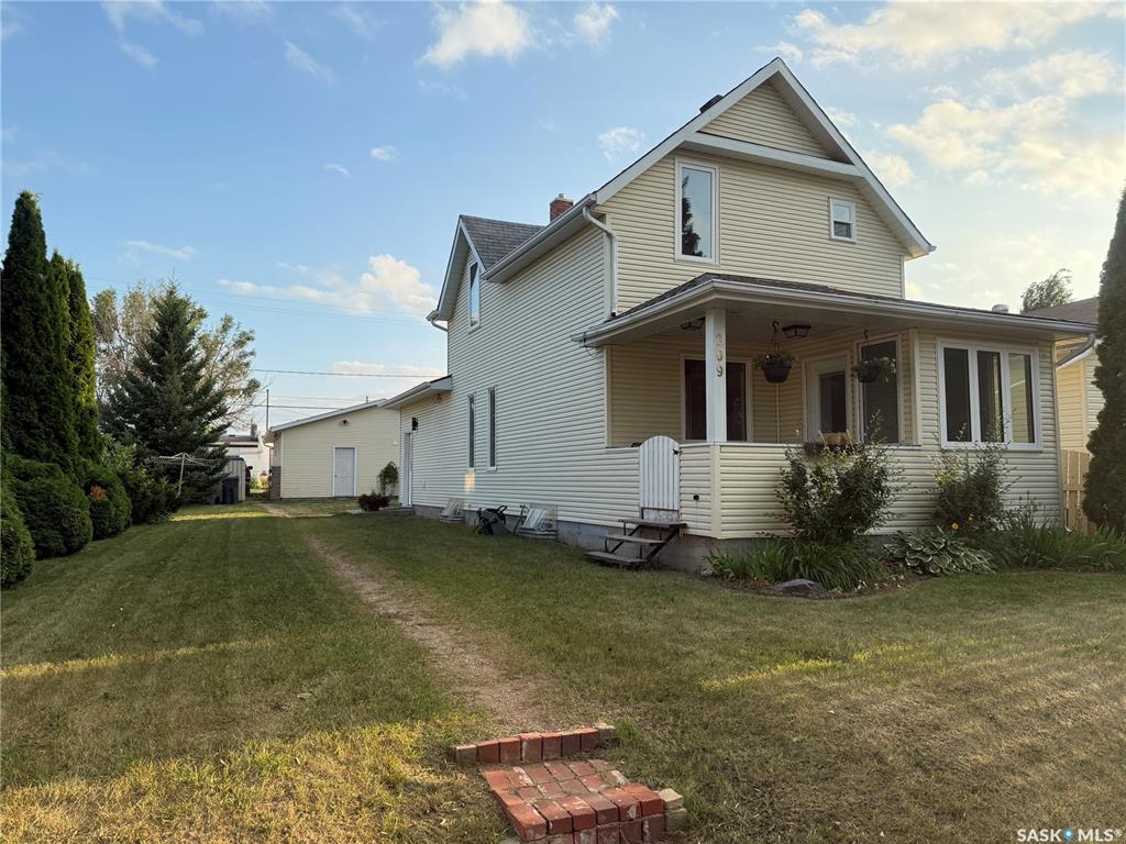209 4th Avenue W, SK035878, Saskatchewan,