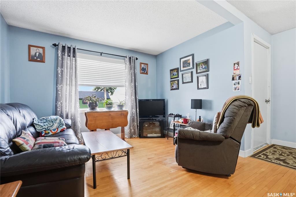 Fifth View of 810 6th Street, Perdue, Saskatchewan, S0K 3C0