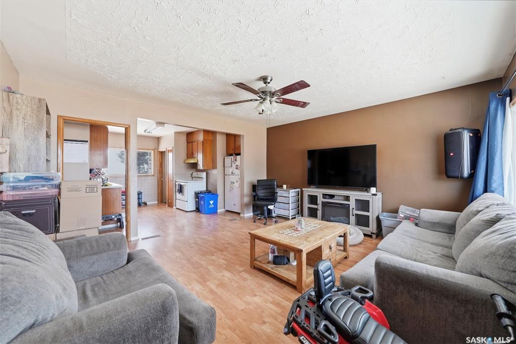 Fourth View of 439 22nd Street E, East Hill, Prince Albert, Saskatchewan, S6V 1V5