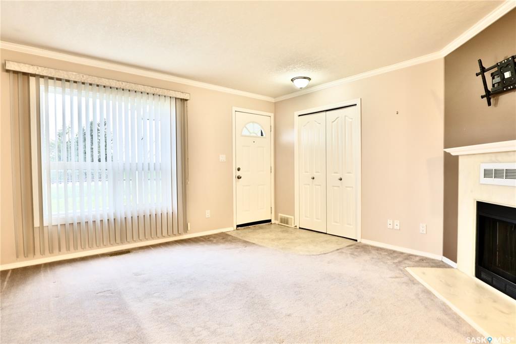 Fourth View of 220 Cedar Meadow Drive, Lakewood, Regina, Saskatchewan, S4X 3J6