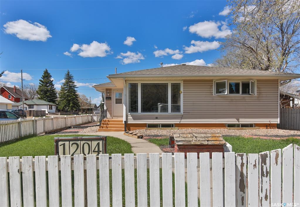 1204 3rd Avenue Nw, SK035999, Saskatchewan,