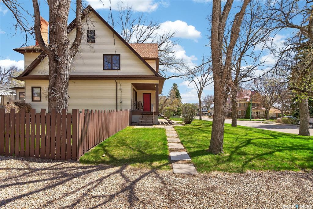 Fourth View of 1108 Redland Avenue, Central MJ, Moose Jaw, Saskatchewan, S6H 3P3