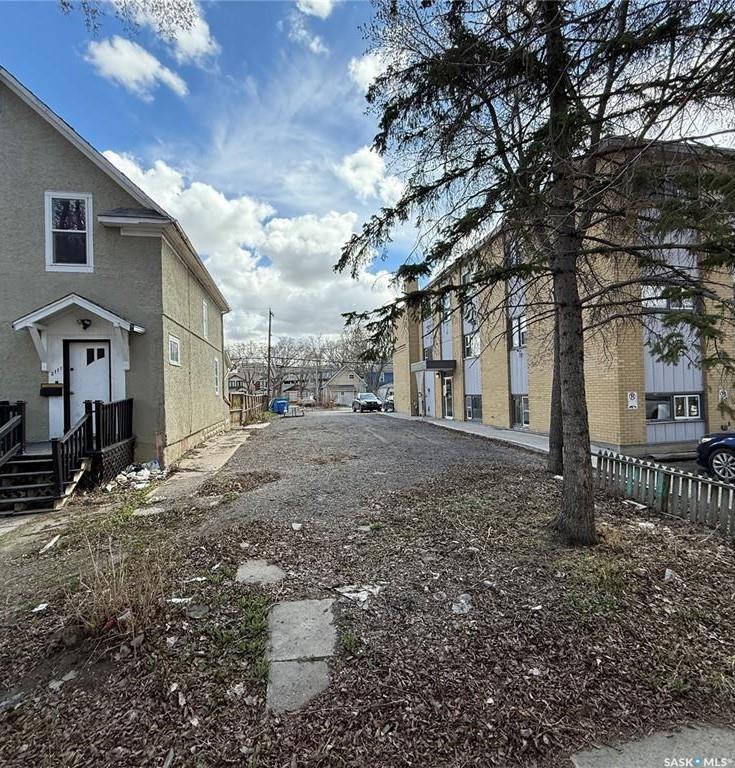MLS® listing #SK036198 for sale located at 2113 Osler Street