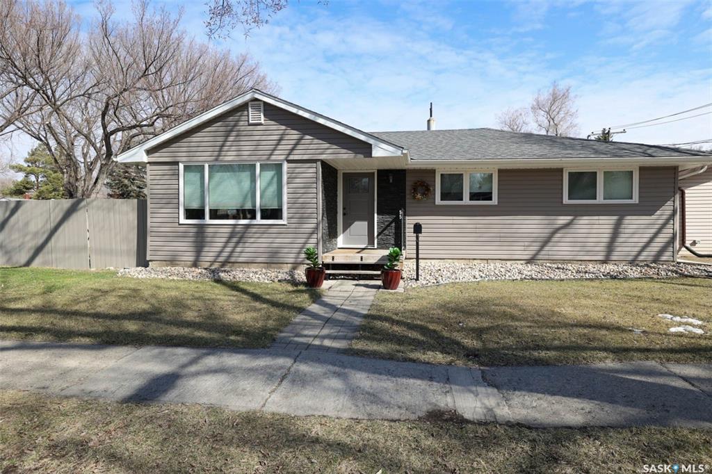 MLS® listing #SK036340 for sale located at 55 Fox Glove Crescent