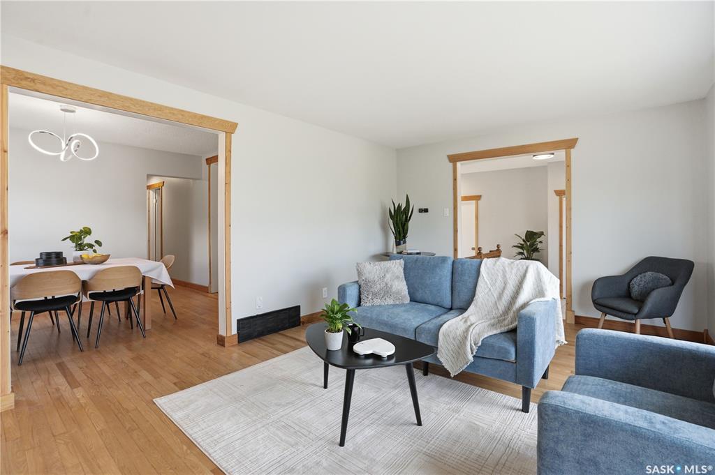 Fifth View of 206 La Loche Terrace, Lawson Heights, Saskatoon, Saskatchewan, S7K 4R9