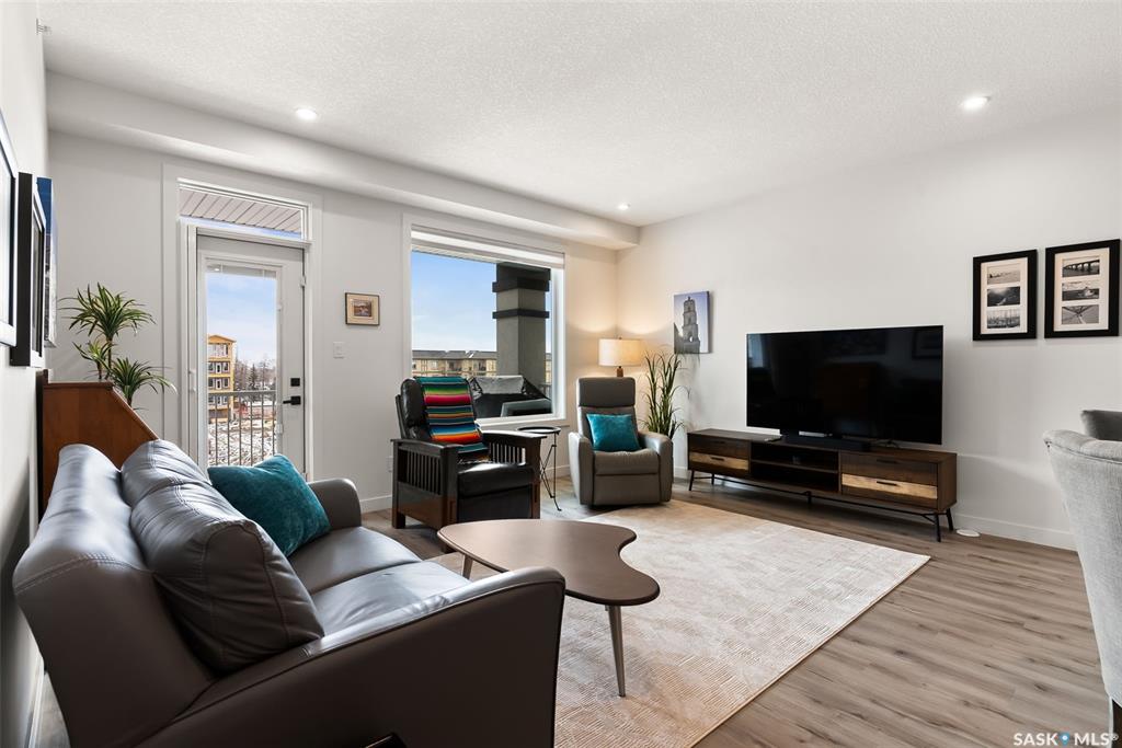 Fifth View of 3581 Evans Court #417, Hillsdale, Regina, Saskatchewan, S4S 7A3