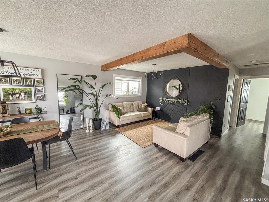 Fifth View of 812 Quappelle Street, Grenfell, Saskatchewan, S0G 2B0