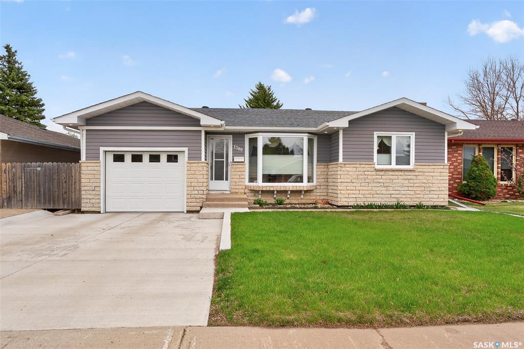 Second View of 1380 Regal Crescent, Palliser, Moose Jaw, Saskatchewan, S6H 7S2