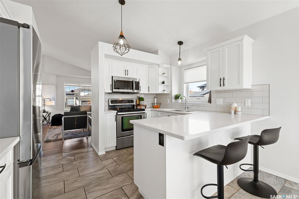 Fifth View of 147 Blackstock Cove, Stonebridge, Saskatoon, Saskatchewan, S7T 0H4