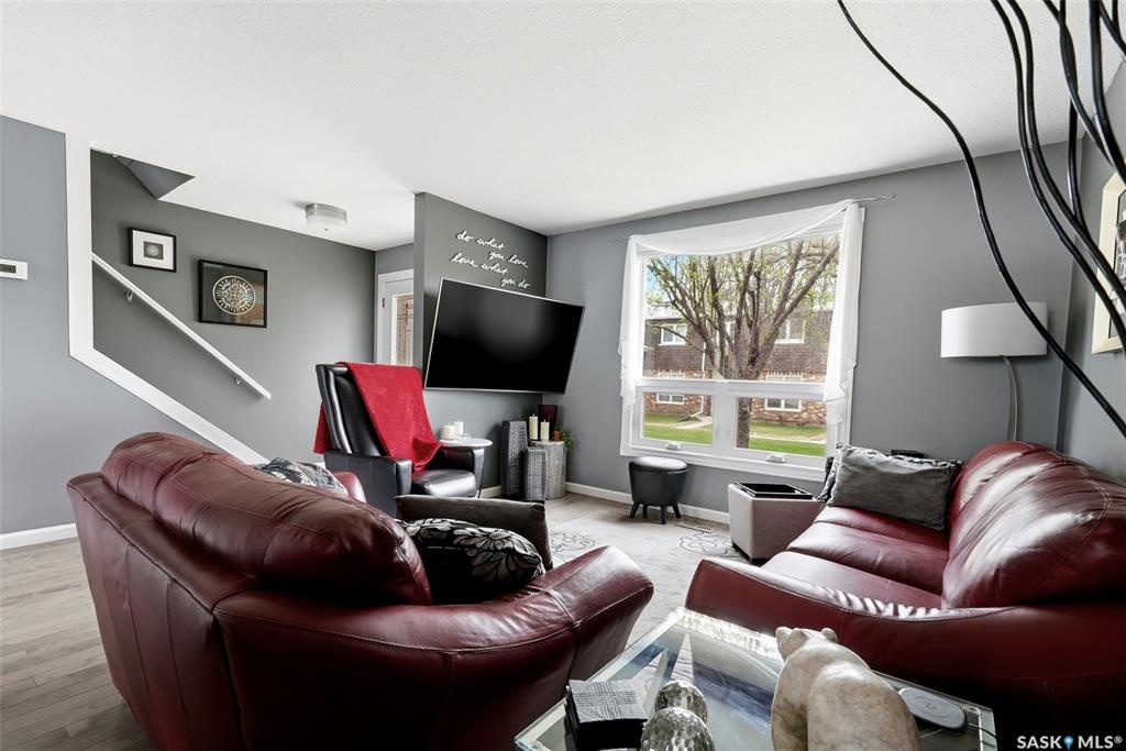 Fifth View of 35 Spruceview Road, Uplands, Regina, Saskatchewan, S4R 0E1