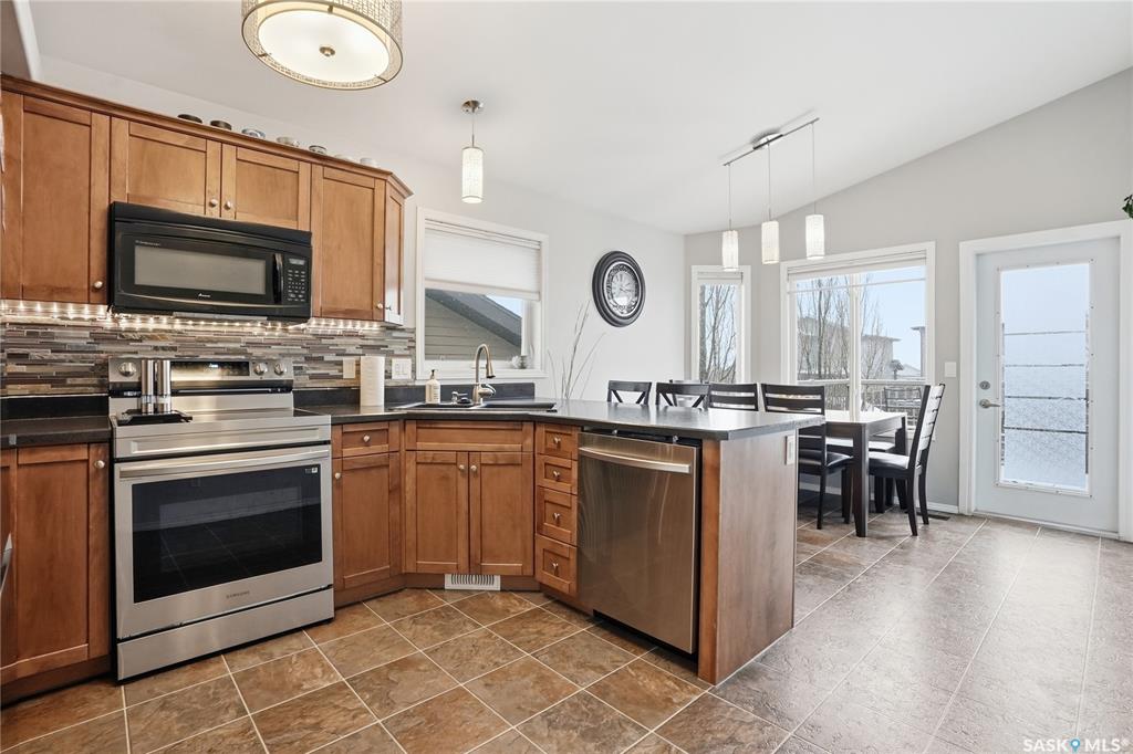 Fifth View of 232 Enns Crescent, Martensville, Saskatchewan, S0K 0A2