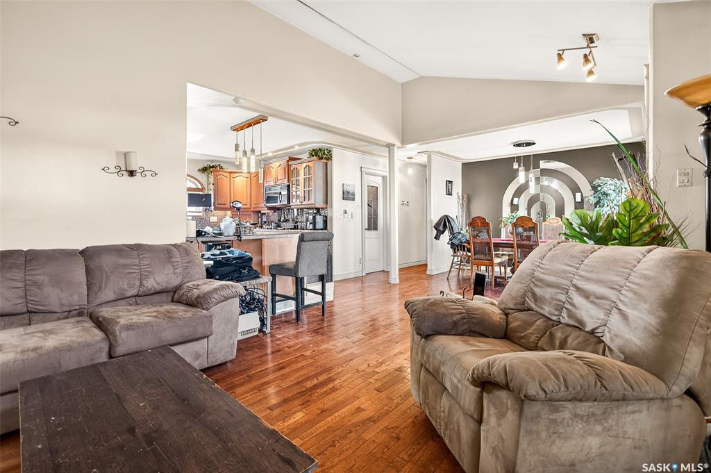 Fifth View of 1317 Hochelaga Street W, Palliser, Moose Jaw, Saskatchewan, S6H 6C3