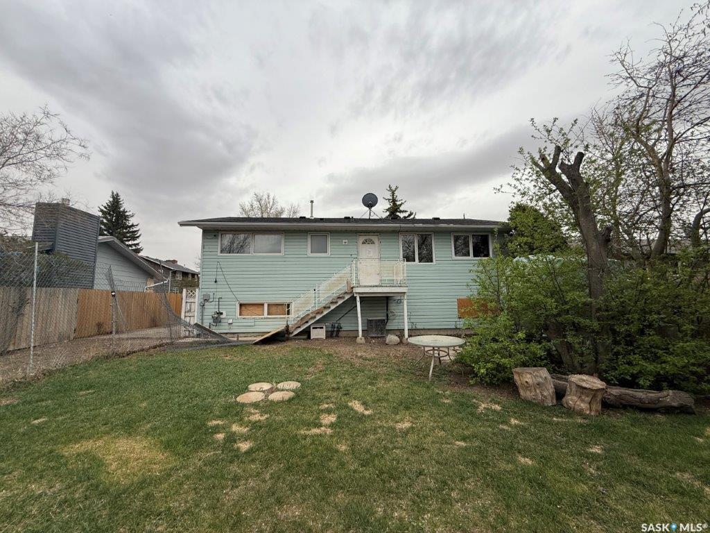 Third View of 12 Queen Drive, Kindersley, Saskatchewan, S0L 1S0