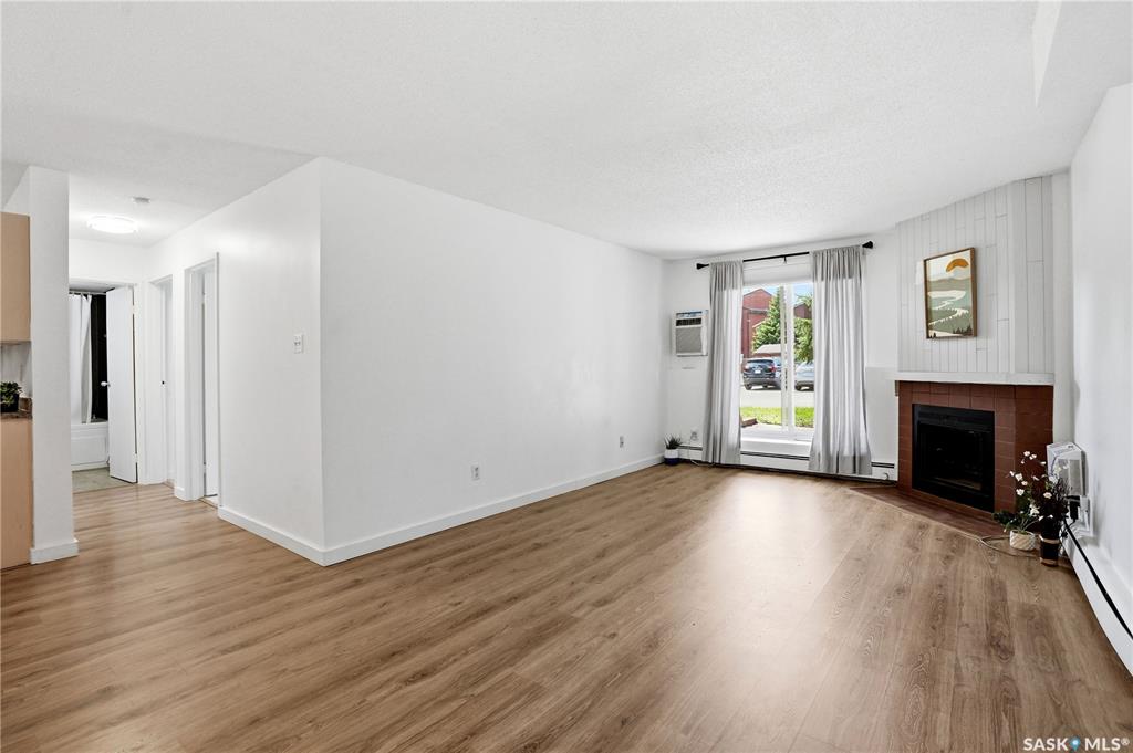 415 Tait Court #107, SK036647, Saskatchewan,