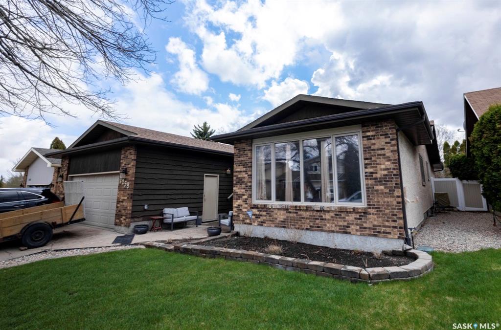 MLS® listing #SK036692 for sale located at 2258 Newis Bay E