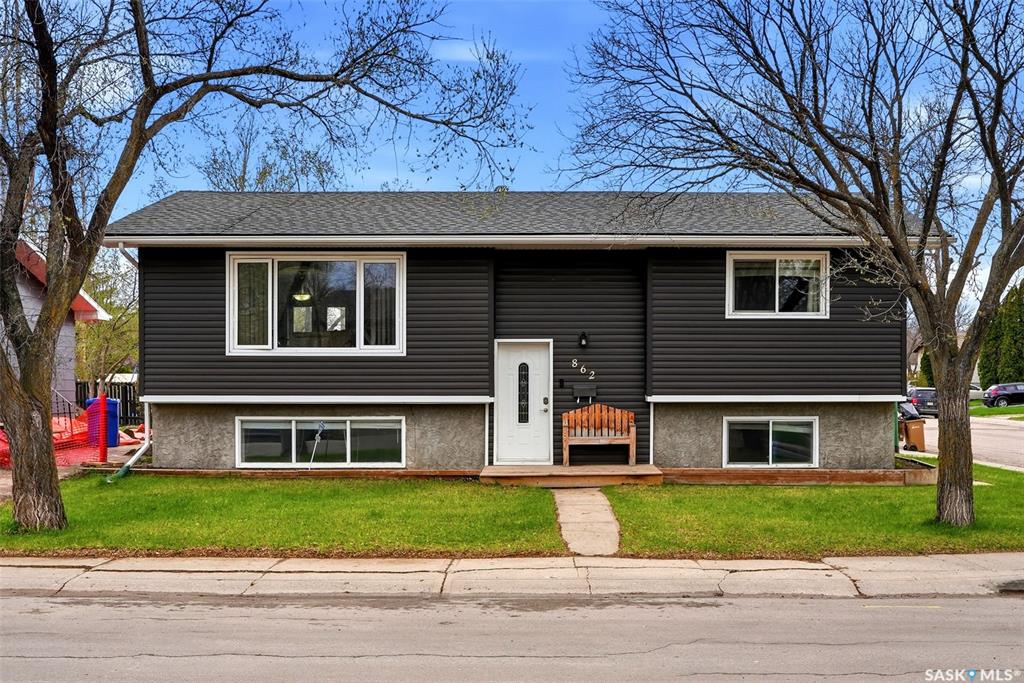 862 Worobetz Crescent N, SK036736, Saskatchewan,