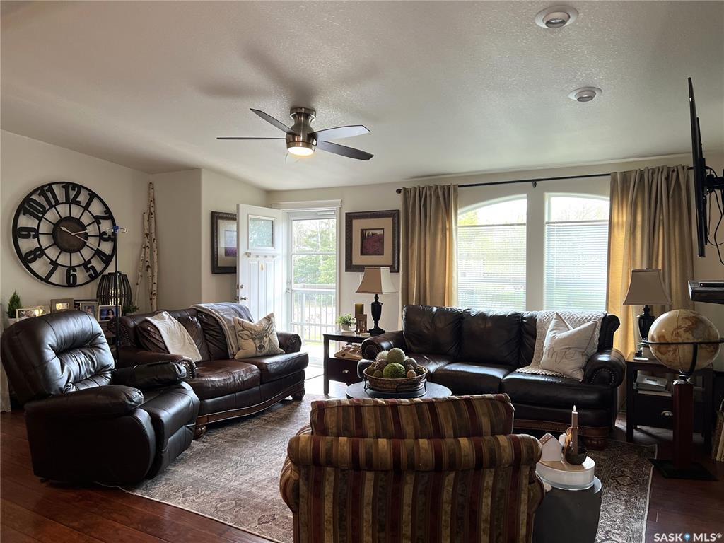 Fifth View of 208 2nd Avenue Se, Dorintosh, Saskatchewan, S0M 0T0