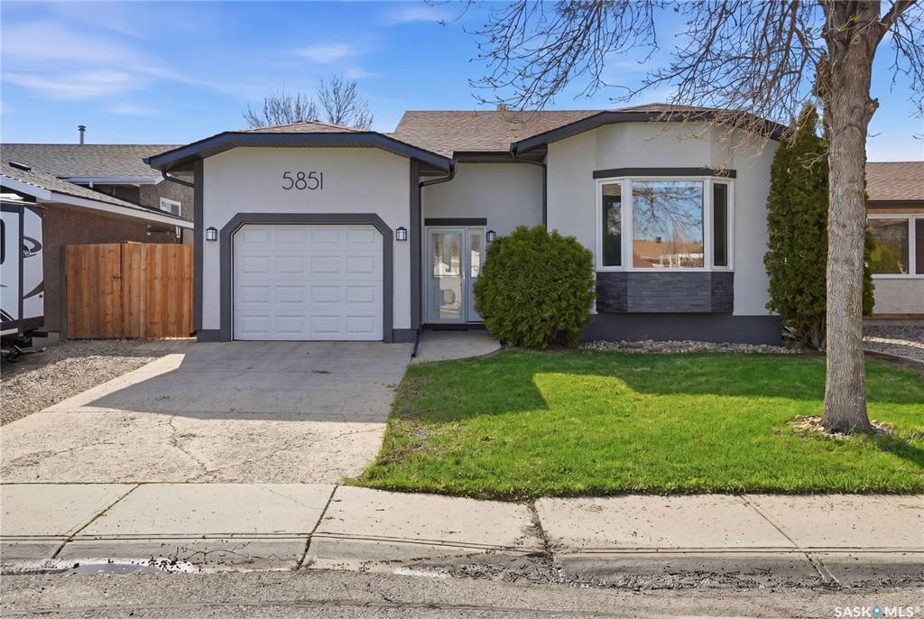 5851 Ehrle Crescent, SK036755, Saskatchewan,