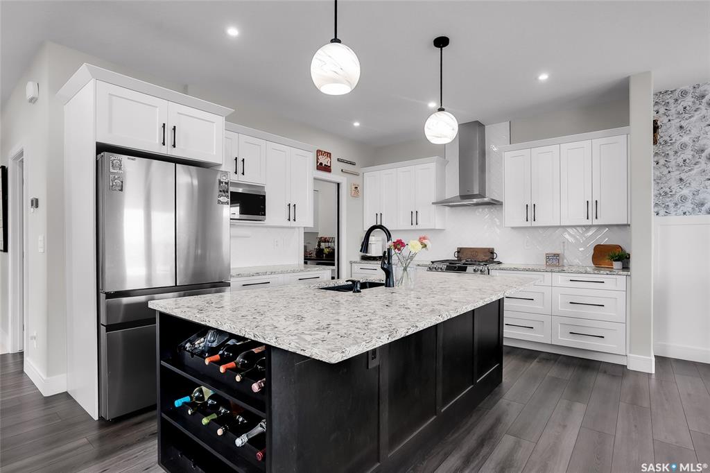 Fourth View of 862 Bentley Manor, Kensington, Saskatoon, Saskatchewan, S7L 6P4