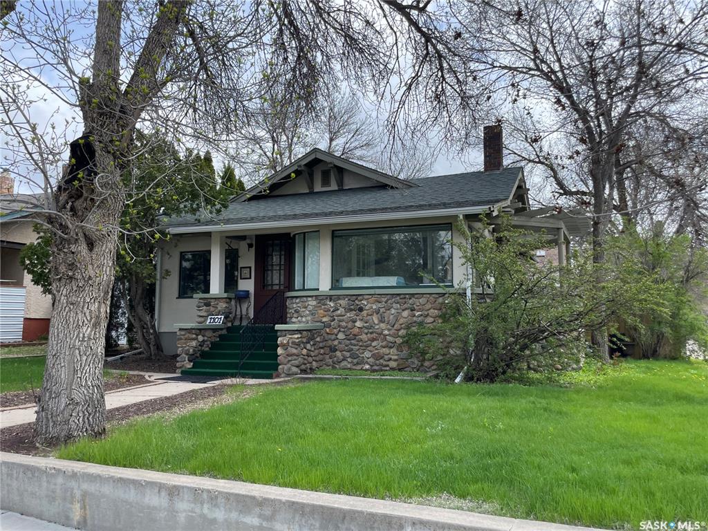 MLS® listing #SK036769 for sale located at 1101 3rd Avenue Nw