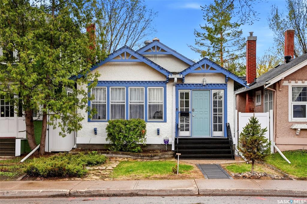 Second View of 3311 13 Th Avenue, Cathedral RG, Regina, Saskatchewan, S4T 1P6