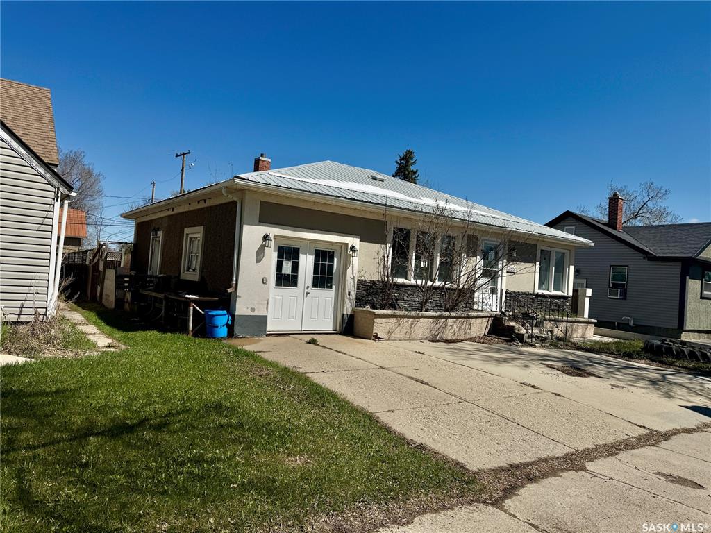 Second View of 255 Broadway Street W, West YO, Yorkton, Saskatchewan, S3N 0N4