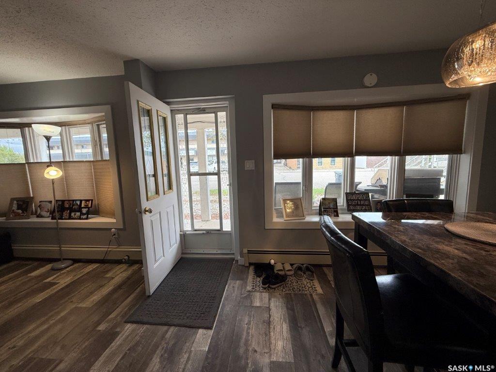 Fourth View of 122 1st Avenue E #2, Kindersley, Saskatchewan, S0L 1S0