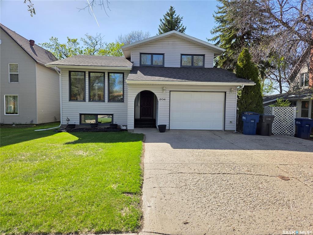 Second View of 204 1st Street E, Carlyle, Saskatchewan, S0C 0R0