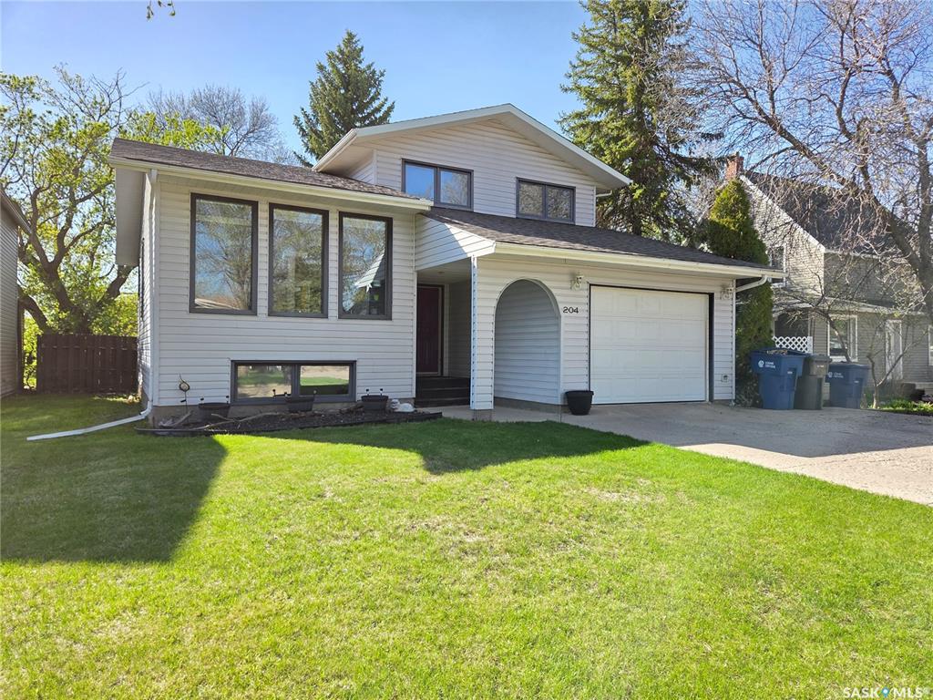 Third View of 204 1st Street E, Carlyle, Saskatchewan, S0C 0R0
