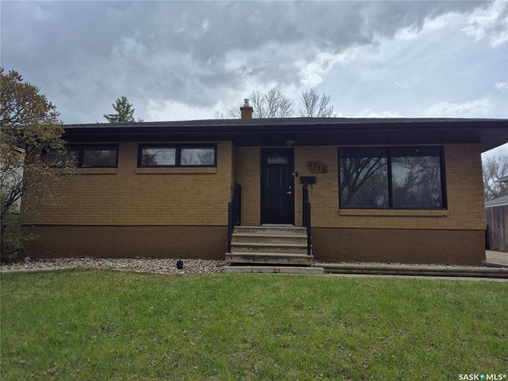 MLS® listing #SK036979 for sale located at 4515 Sherwood Drive