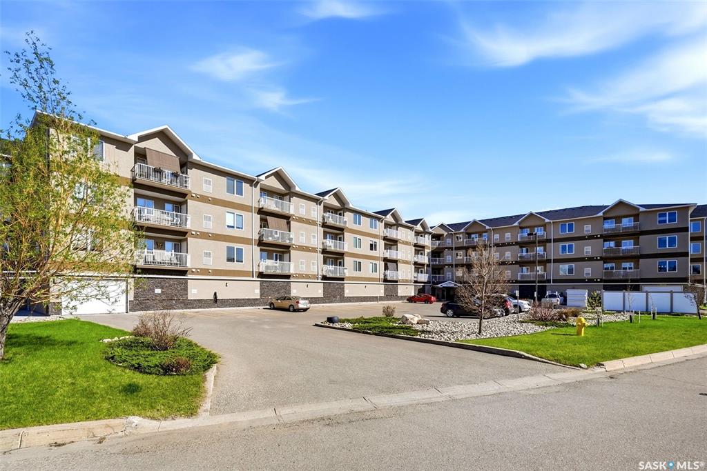 MLS® listing #SK037043 for sale located at 1621 Dakota Drive #217
