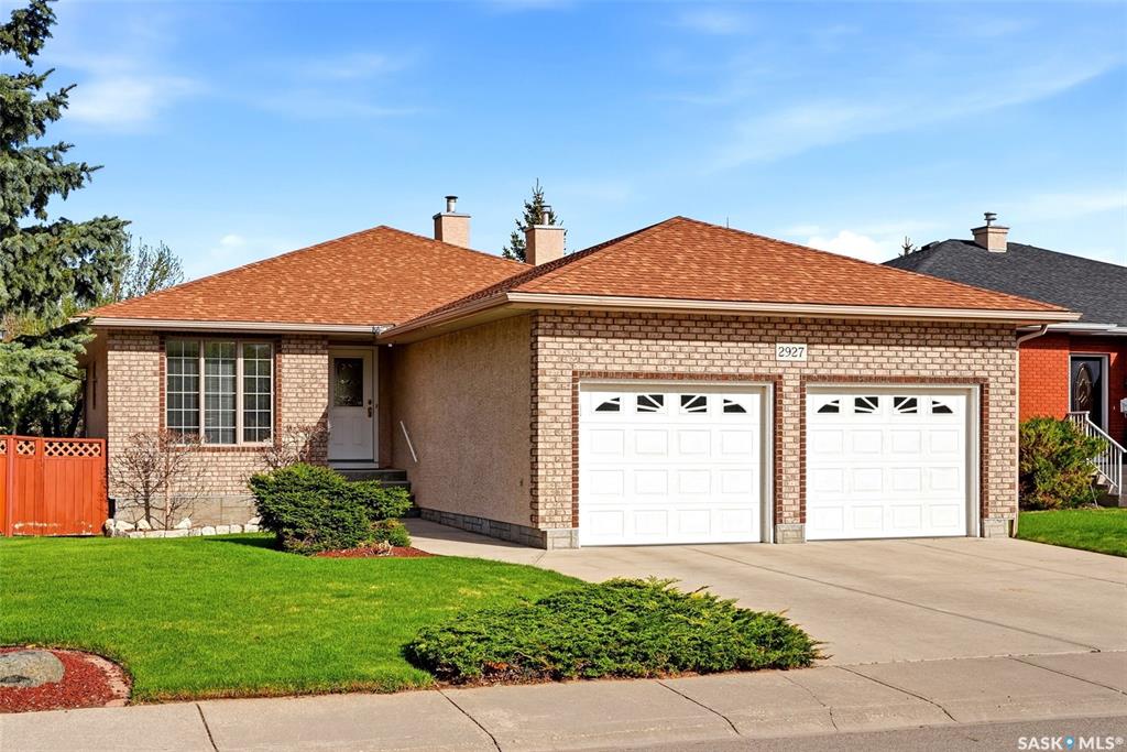 MLS® listing #SK037163 for sale located at 2927 Wimbledon Drive