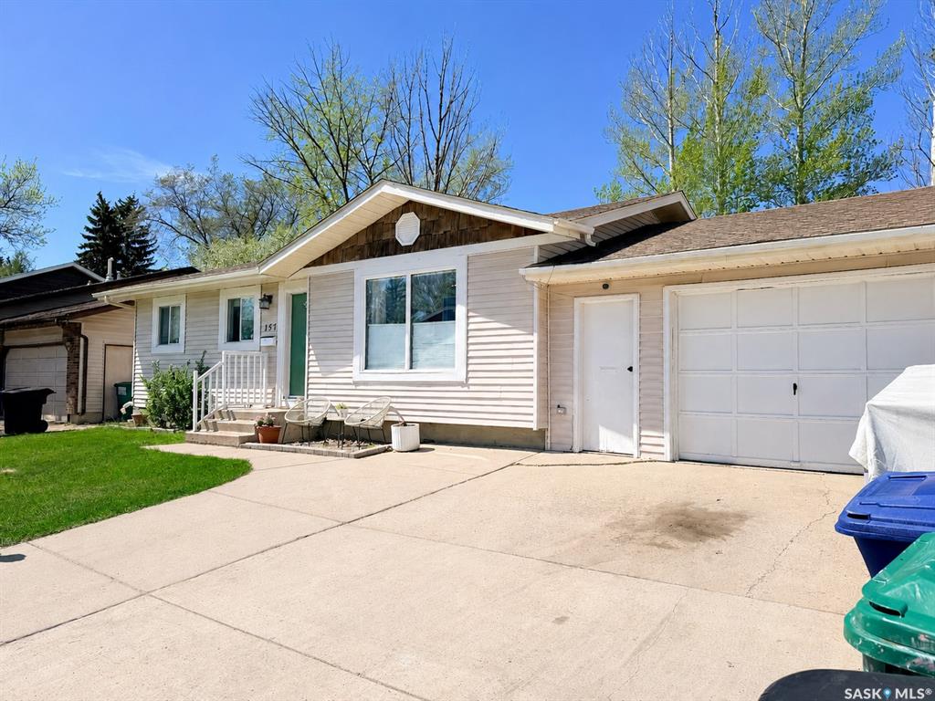 Second View of 157 Coldspring Crescent, Lakeview SA, Saskatoon, Saskatchewan, S7J 3M3
