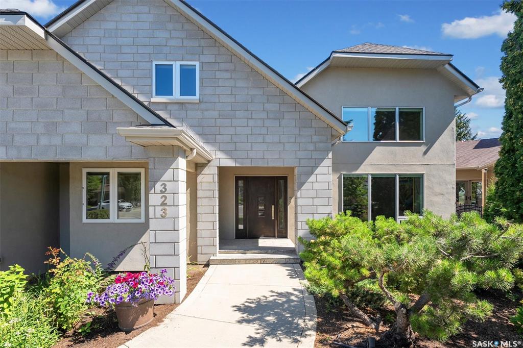 Fifth View of 323 Mallin Crescent, Silverwood Heights, Saskatoon, Saskatchewan, S7K 7X2
