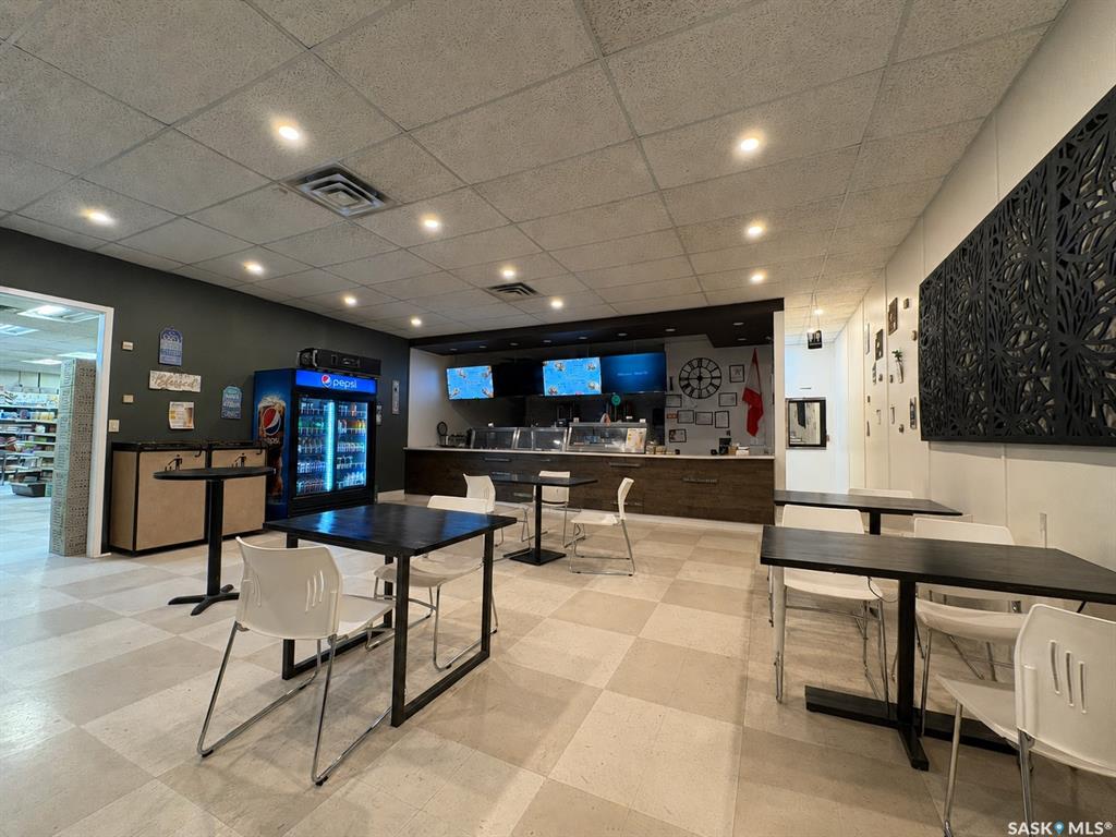 Fourth View of 251 Albert Street, Cityview, Regina, Saskatchewan, S4R 2N5